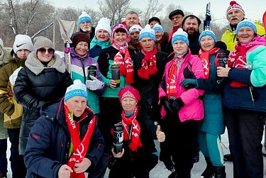 Снег создал идеальную трассу на берегу Урала